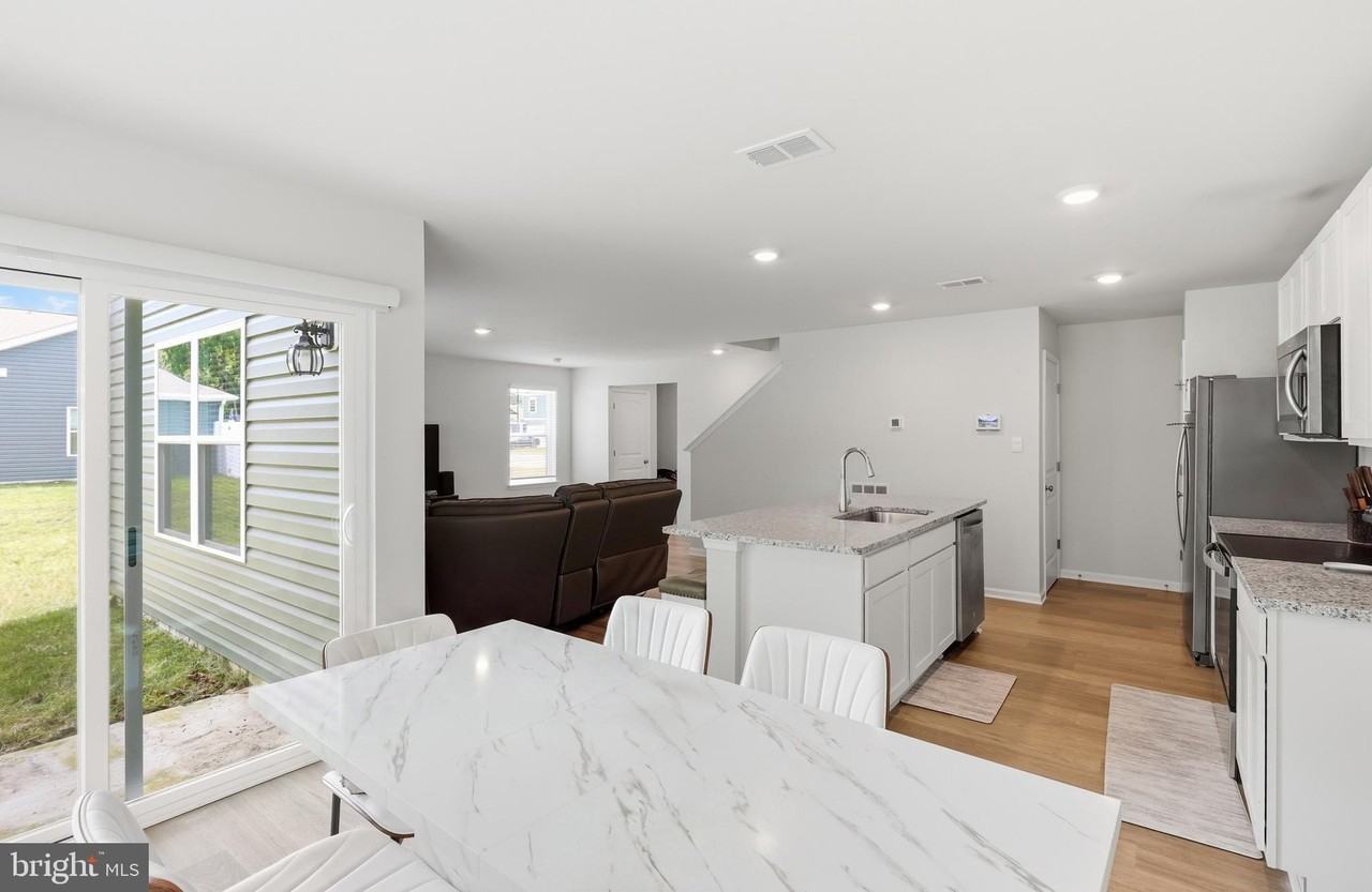 22311 Reeve Rd - Photo 7 of 15