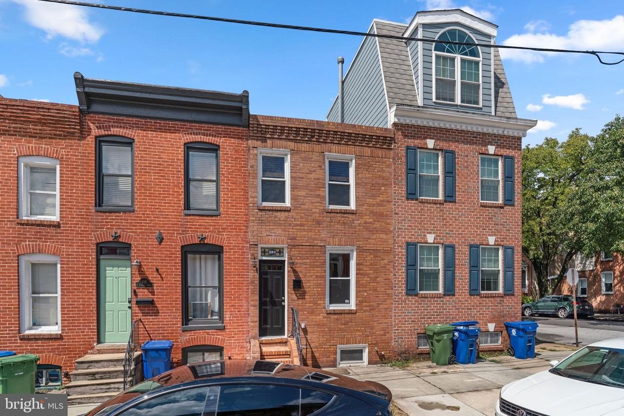 112 E Randall St - Photo 3 of 46