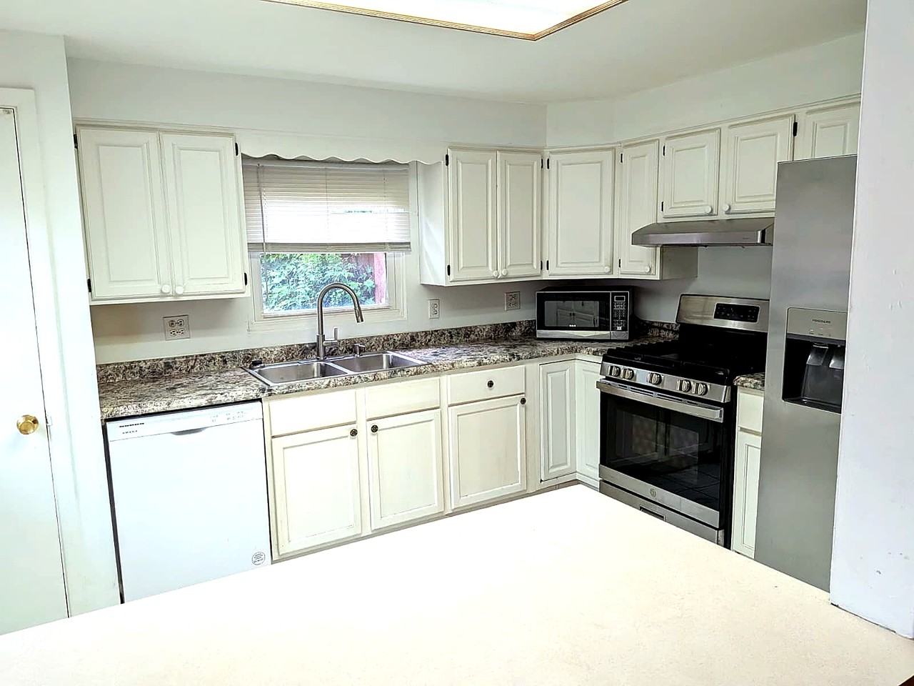 386 Dover Ln #1 - Photo 7 of 36