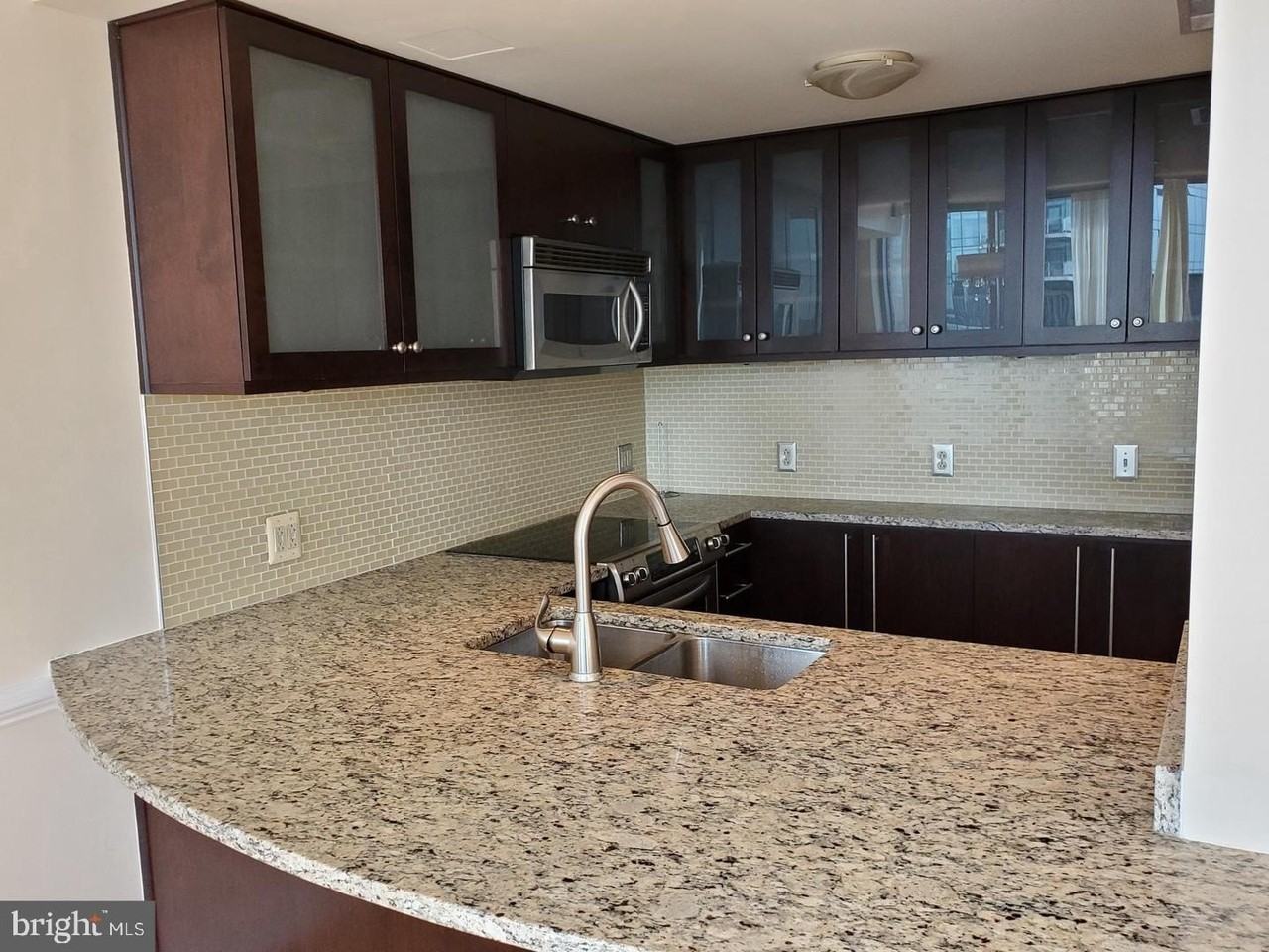 675 President St #1903 - Photo 4 of 33