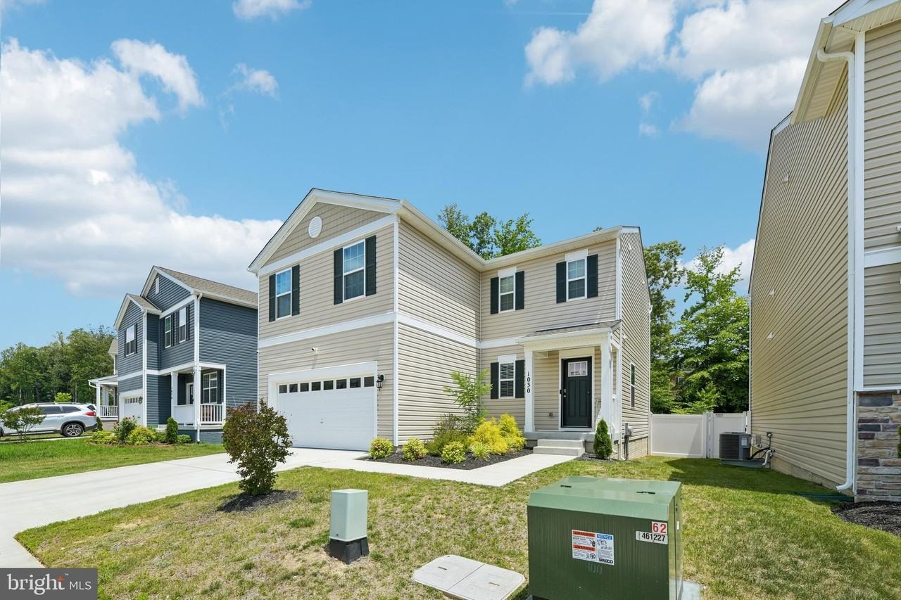 1030 Merry Elm Ln - Photo 3 of 19