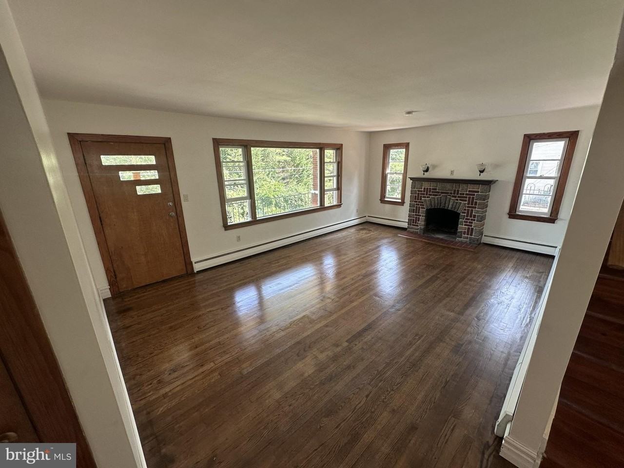 6914 Edgemont Rd #A - Photo 6 of 44