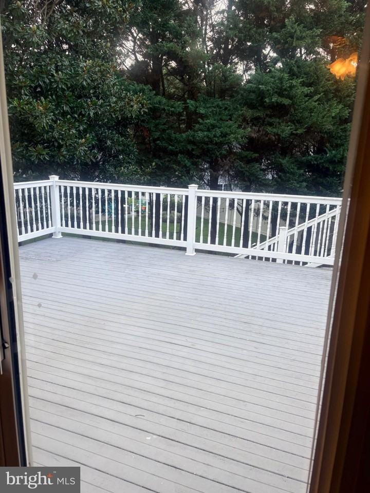 1412 Banavie Ter E - Photo 7 of 17