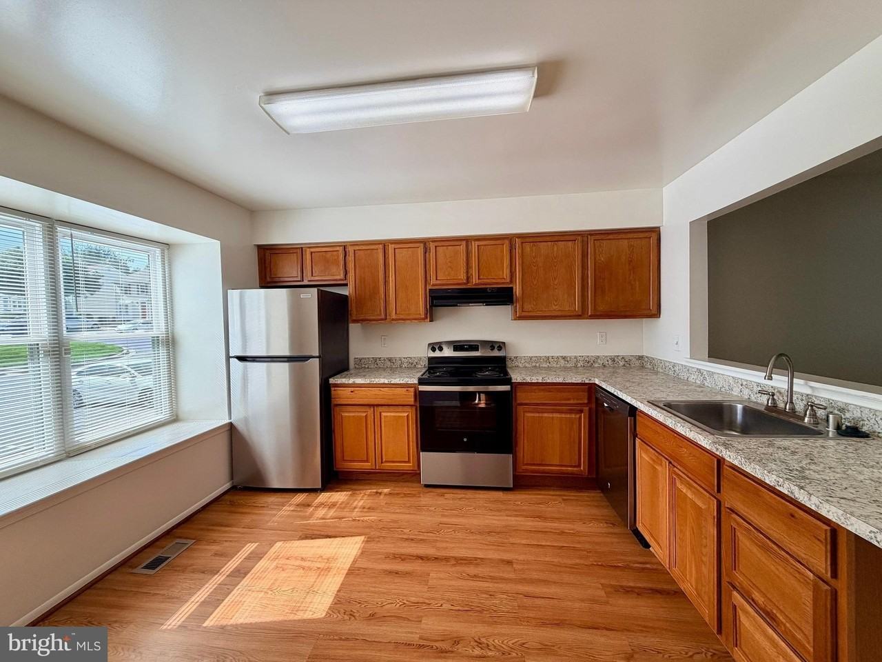 6064 Majors Ln - Photo 2 of 15