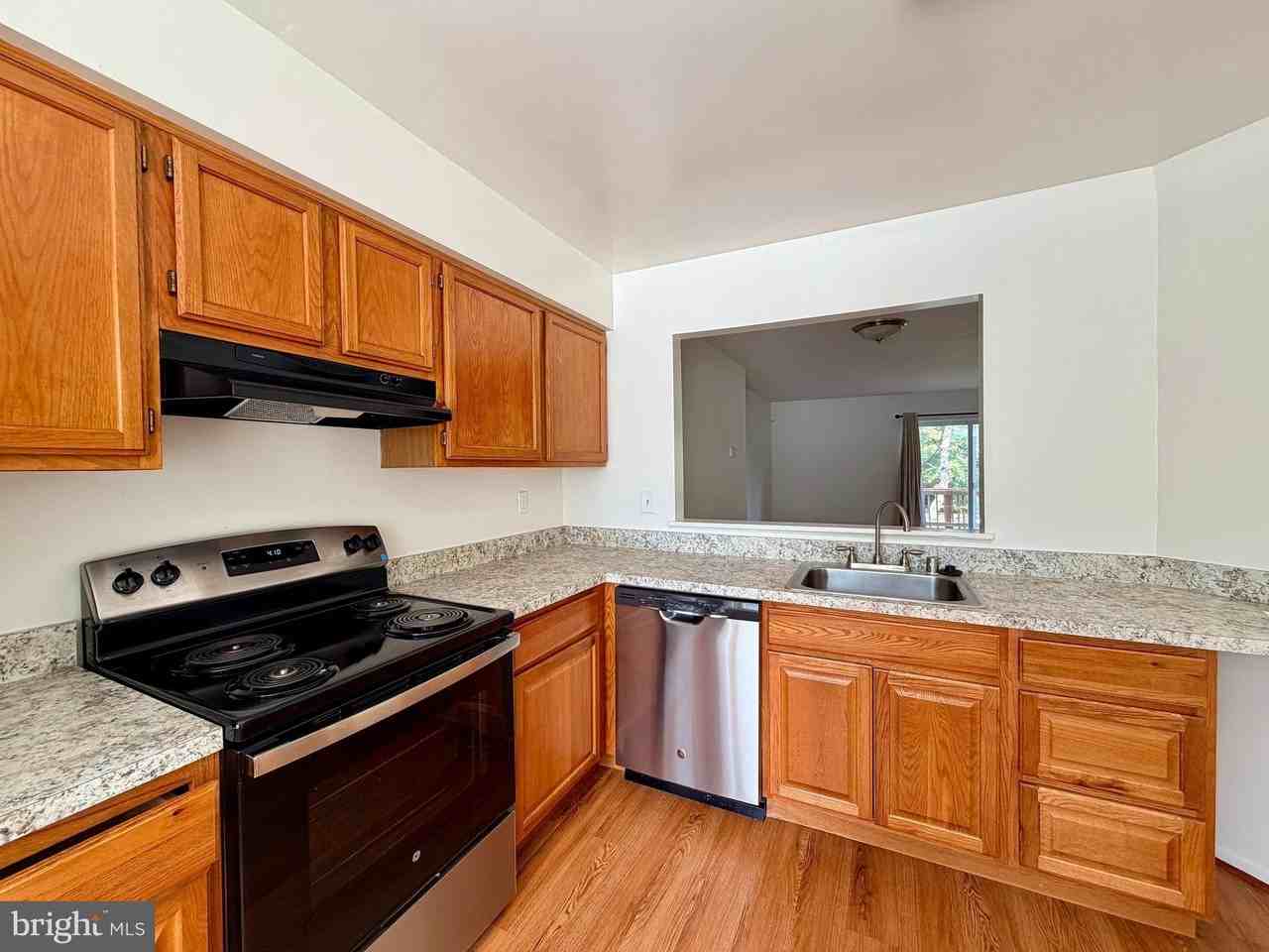 6064 Majors Ln - Photo 3 of 15