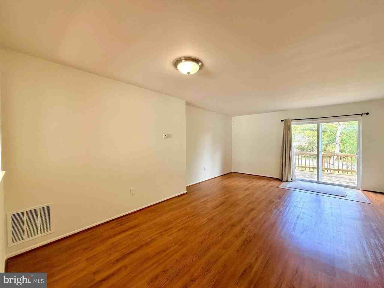 6064 Majors Ln - Photo 4 of 15