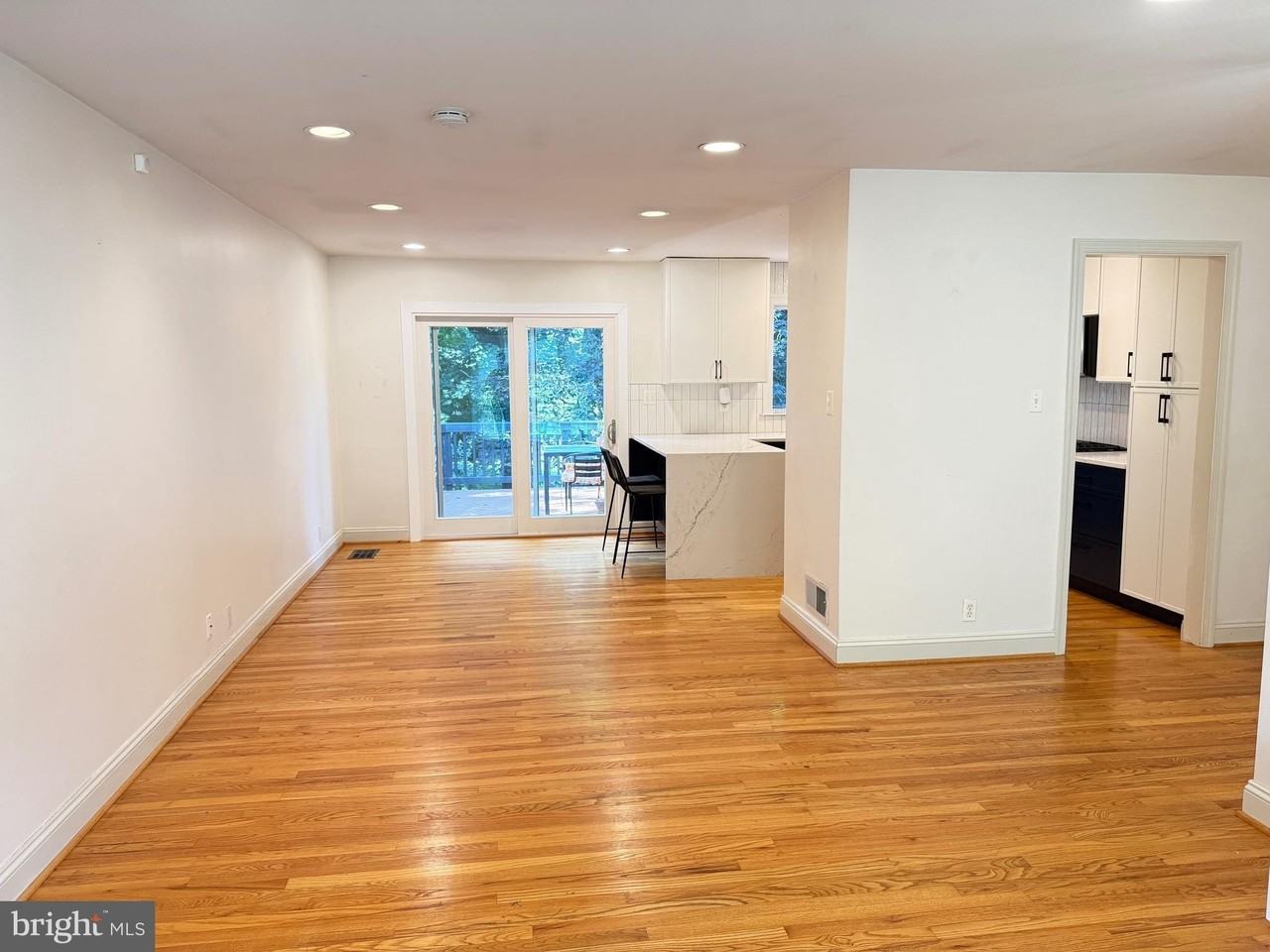 5628 Alta Vista Rd - Photo 3 of 45
