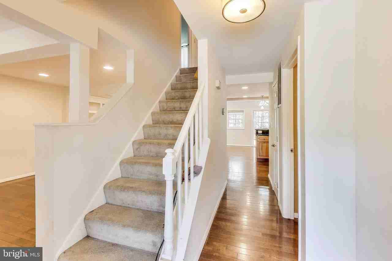 1337 Crockett Ln - Photo 3 of 42