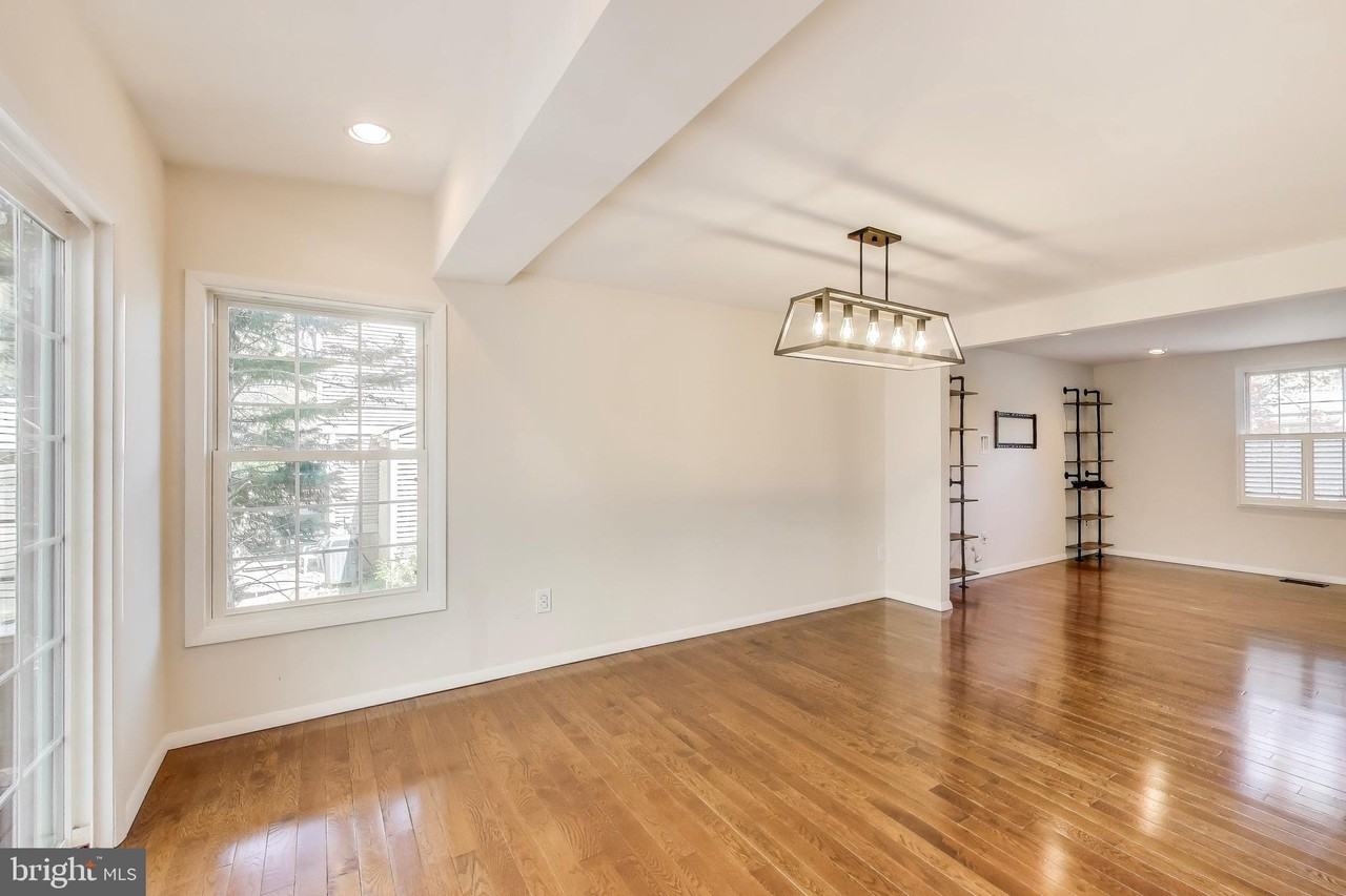 1337 Crockett Ln - Photo 7 of 42