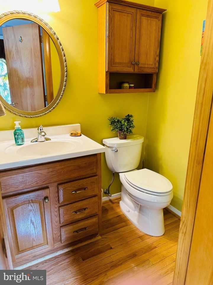 18810 Creeper Ln - Photo 4 of 21