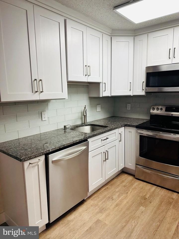 7401 Westlake Ter #112 - Photo 3 of 19