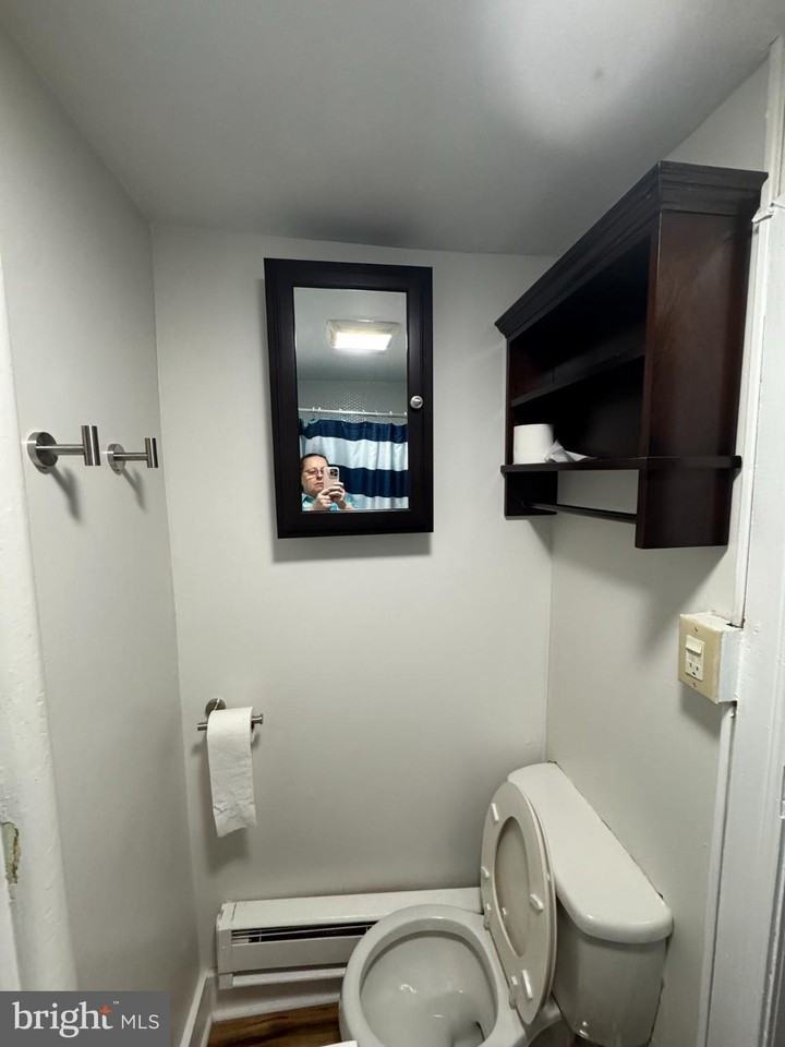 329 S 4th St #B - Photo 5 of 5