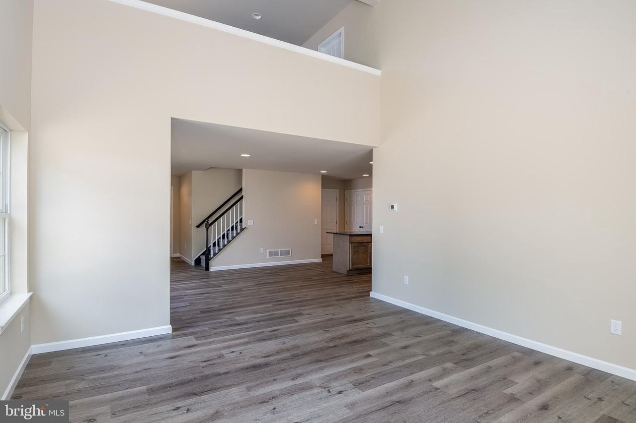29 Kantner Ln - Photo 2 of 18