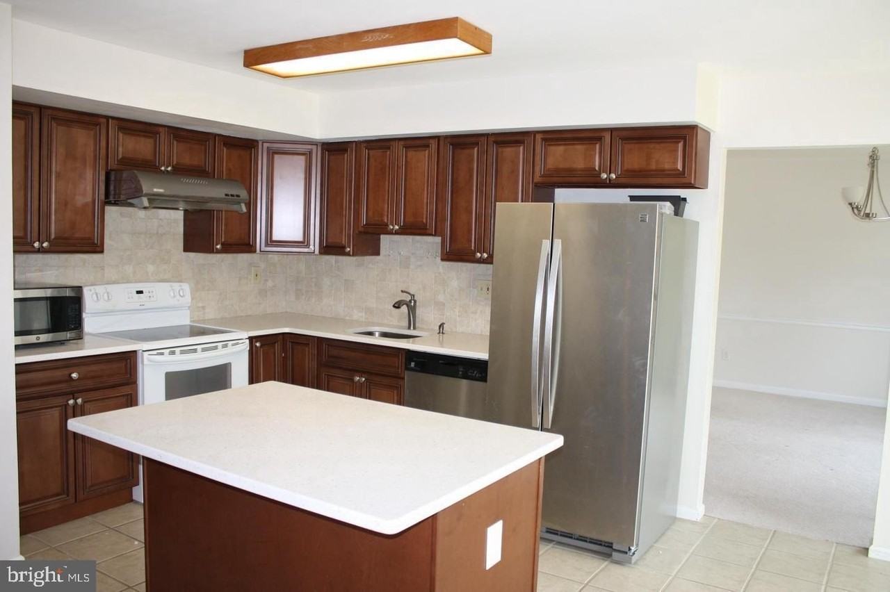 1359 Chase Rd - Photo 7 of 22