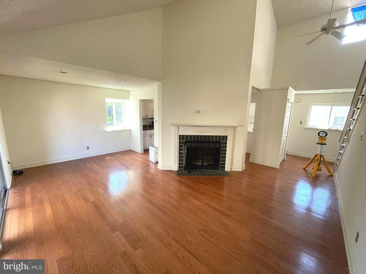 245 Carriage Ct #245 - Photo 4 of 42