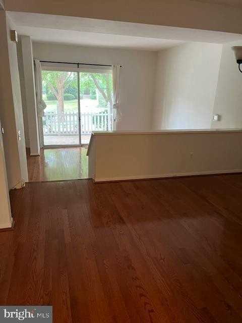 113 Montrose Ave #113 - Photo 6 of 24