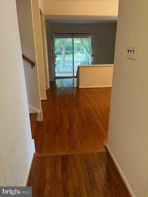 113 Montrose Ave #113 - Photo 7 of 24