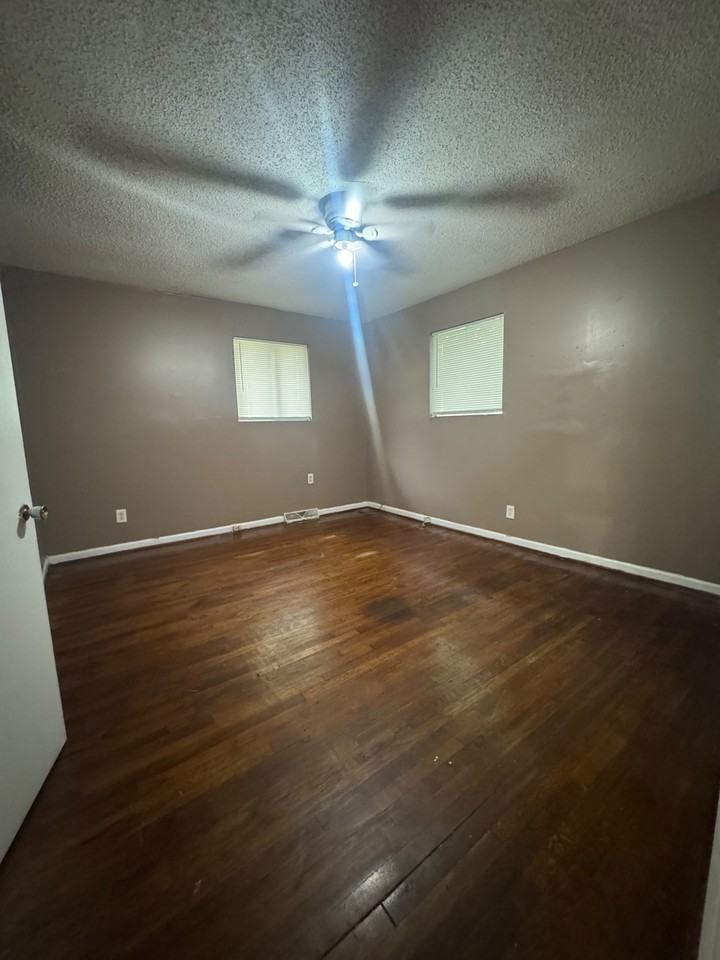 4 Orchid Pl Sw #1 - Photo 4 of 9