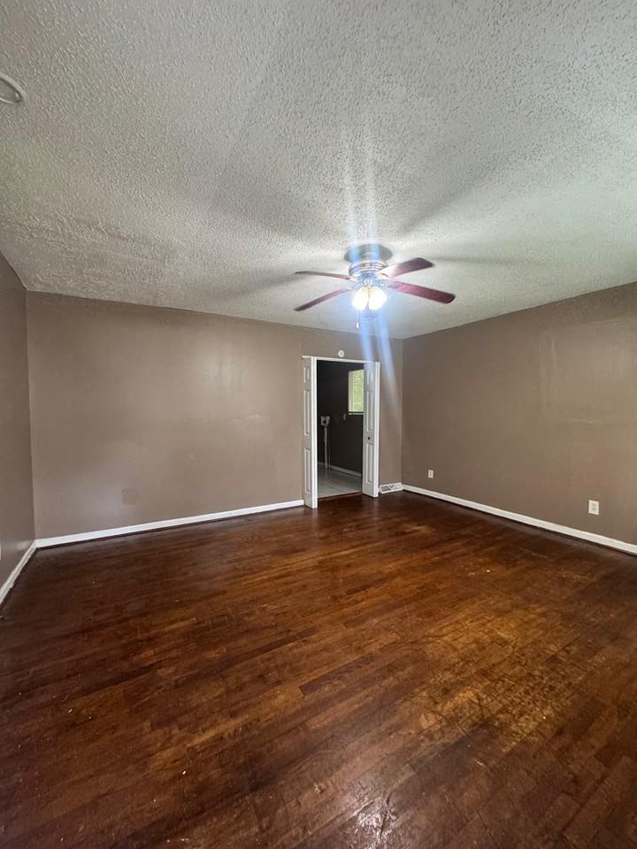 4 Orchid Pl Sw #1 - Photo 6 of 9