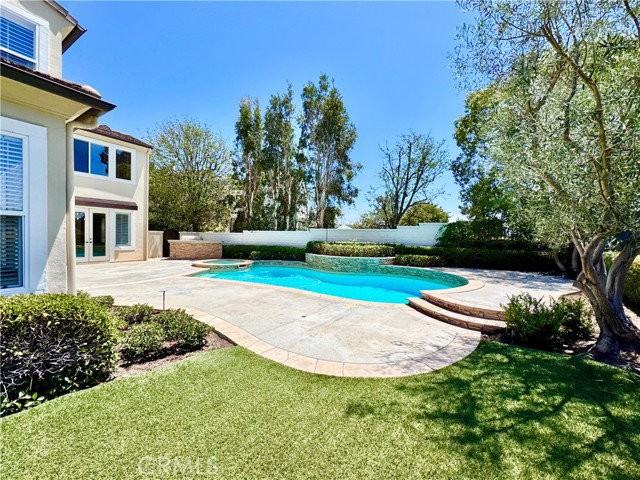 5 Golden Bear Ct - Photo 2 of 8