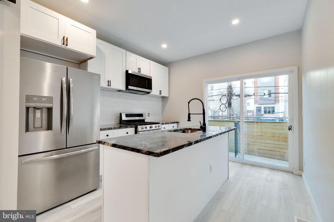 614 Hoffman St - Photo 2 of 41