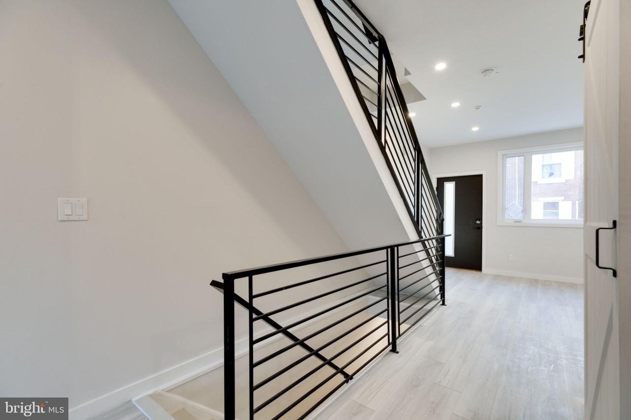 614 Hoffman St - Photo 6 of 41