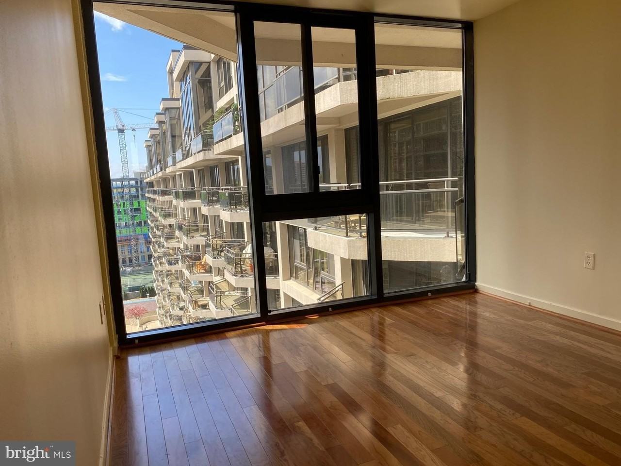 1530 Key Blvd #1229 - Photo 5 of 12