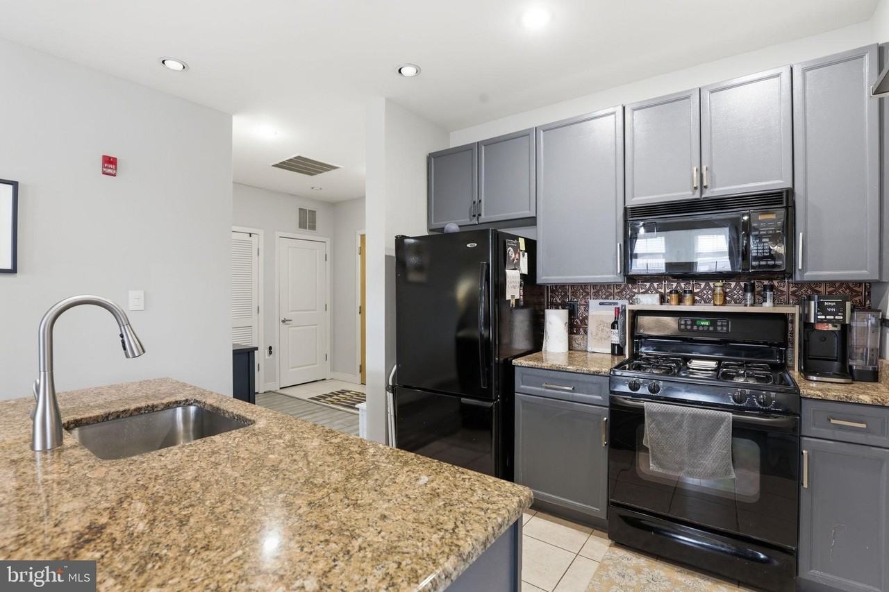 181 E Reed Ave #304 - Photo 6 of 21