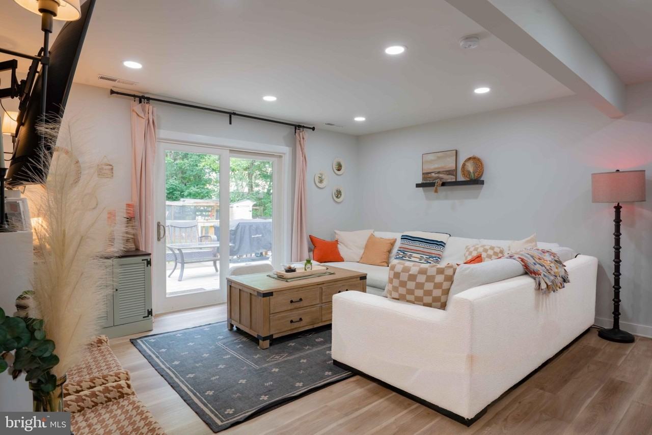 301 N Duey Rd - Photo 4 of 38