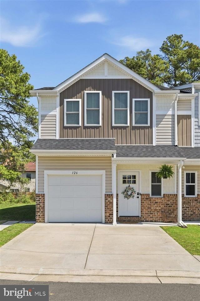 126 Stella Ct - Photo 2 of 42