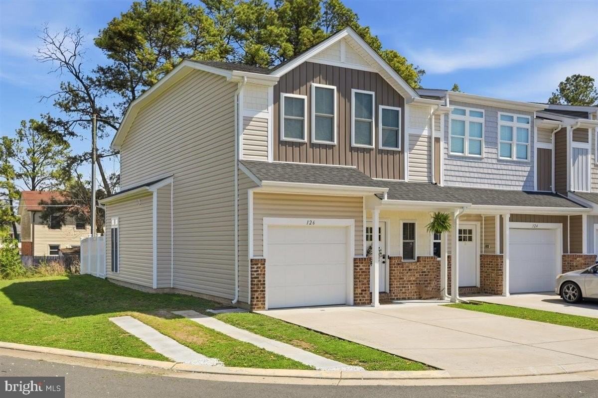 126 Stella Ct - Photo 6 of 42