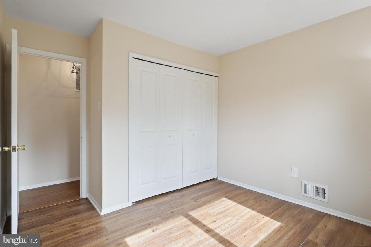 103 Farmington Ln - Photo 4 of 42