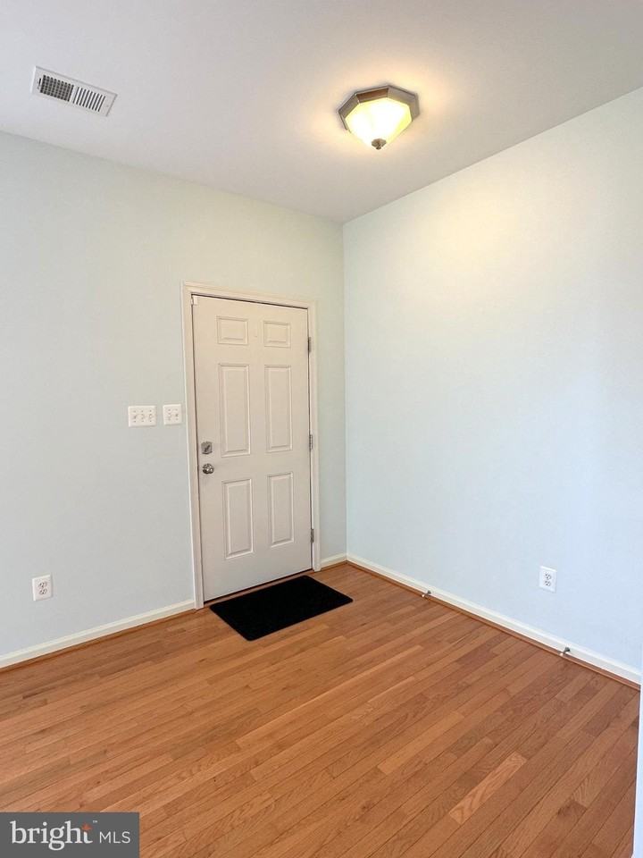 13758 Restina Rd - Photo 2 of 48