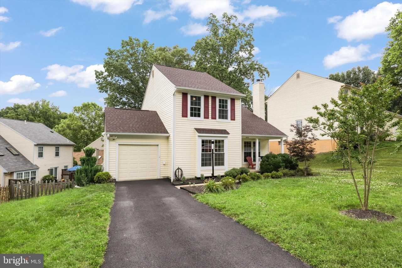 3818 Marquis Pl - Photo 3 of 47