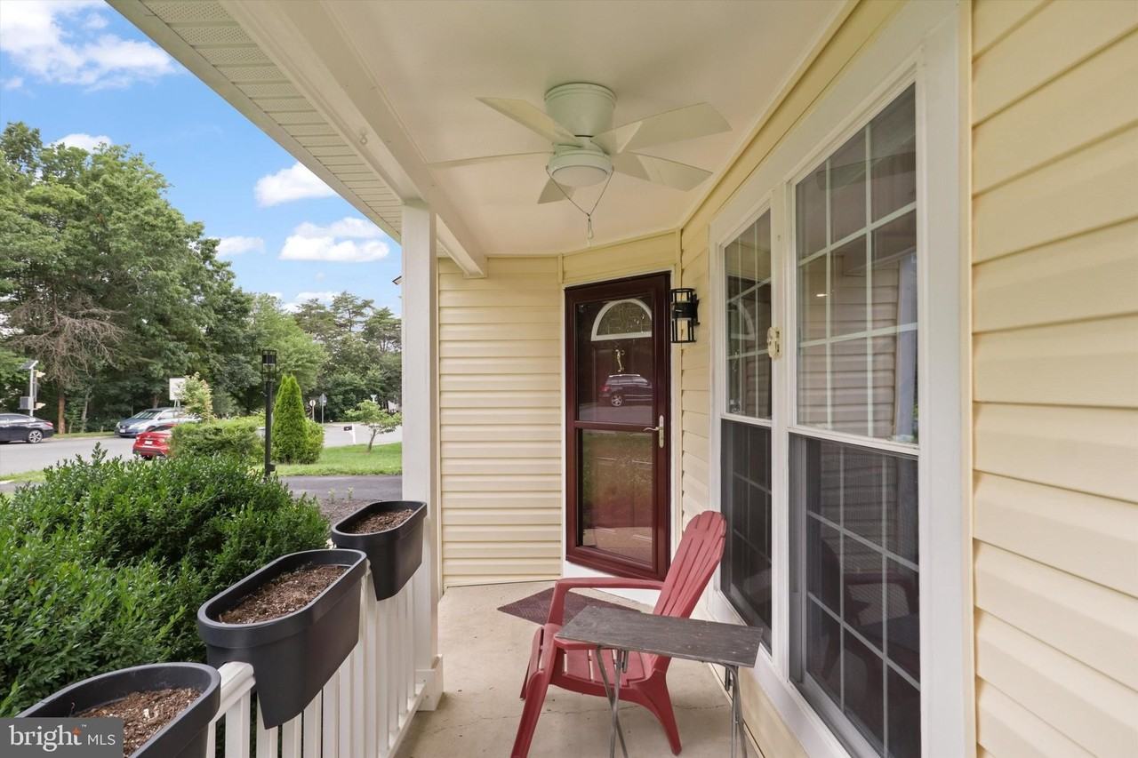 3818 Marquis Pl - Photo 5 of 47