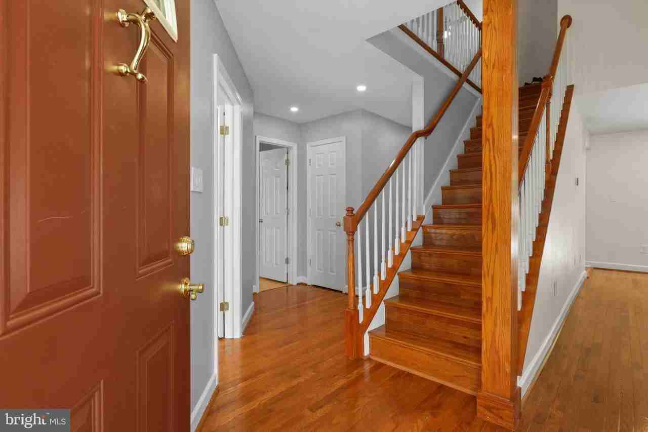 3818 Marquis Pl - Photo 6 of 47