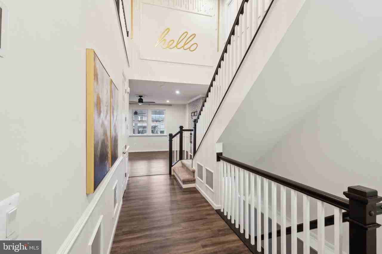 7810 Bexley Ln - Photo 2 of 50
