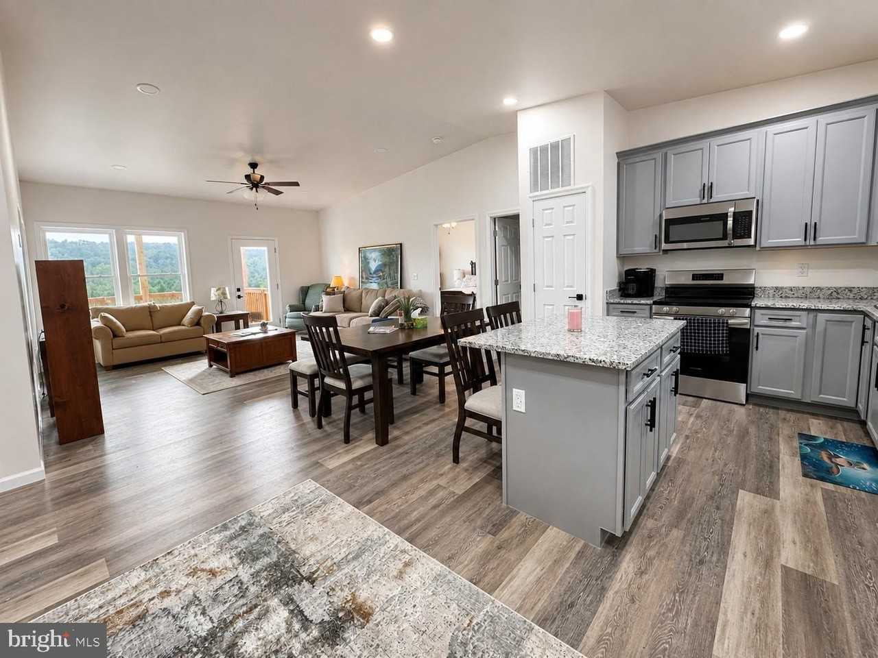 369 Paso Fino Dr - Photo 5 of 19