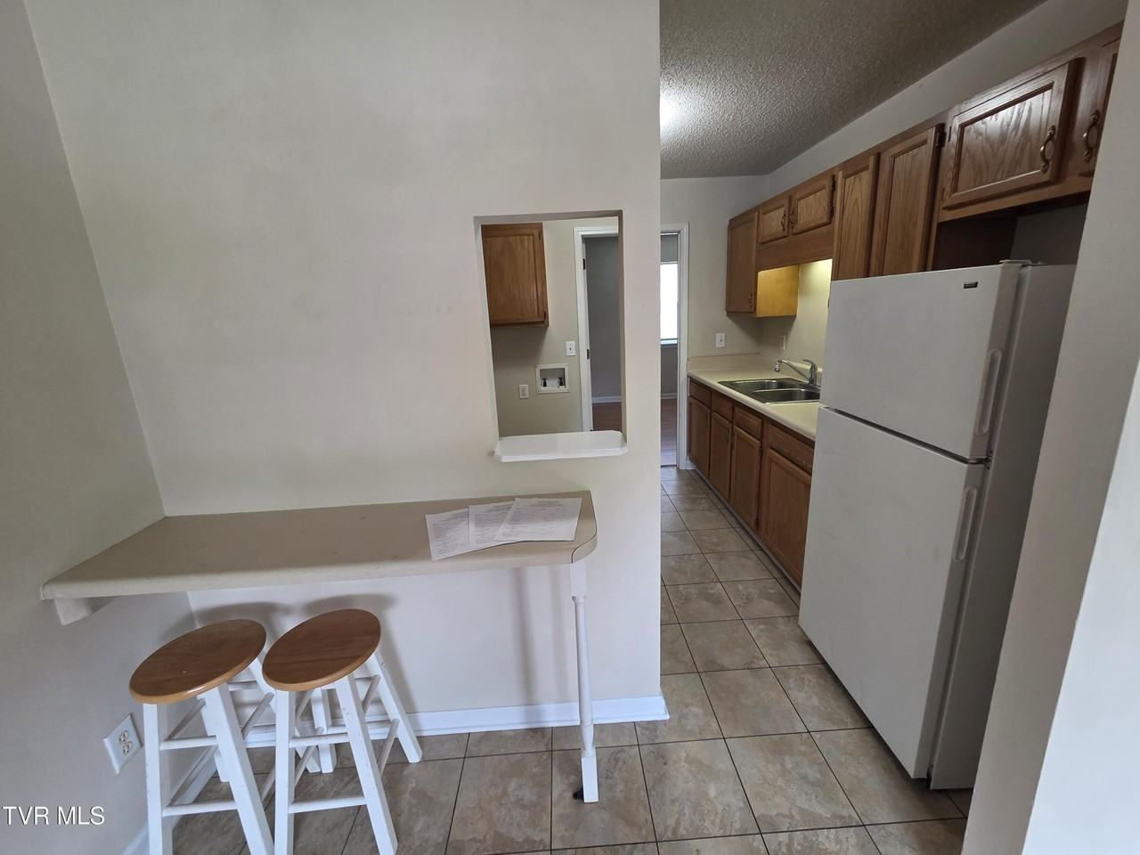 2812 Plymouth Rd #19 - Photo 6 of 12