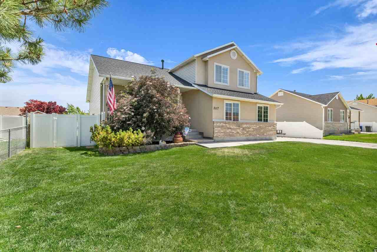 3117 S Timeron Dr - Photo 2 of 37