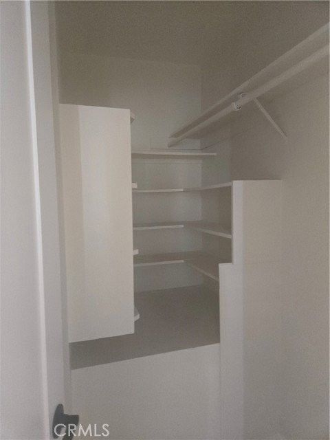 15137 Magnolia Blvd #C - Photo 6 of 7