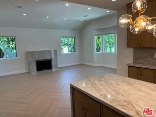 13338 Magnolia Blvd - Photo 5 of 8