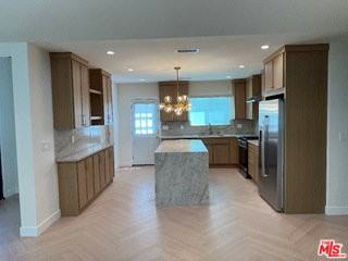 13338 Magnolia Blvd - Photo 6 of 8