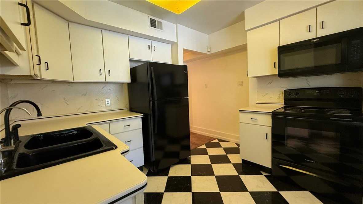329 Castle Shannon Blvd #2ndFL - Photo 2 of 13