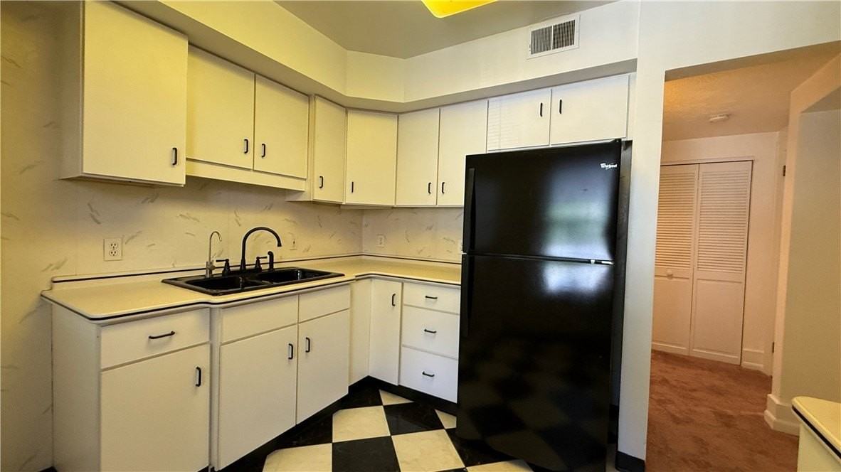 329 Castle Shannon Blvd #2ndFL - Photo 3 of 13