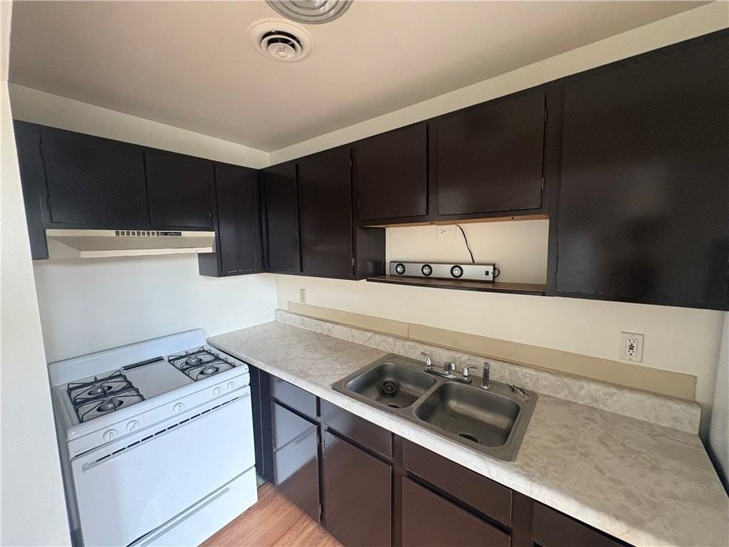 570 Miller Ave #7 - Photo 5 of 9
