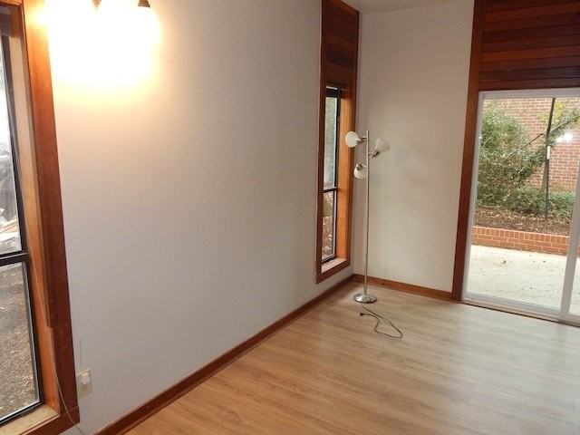 114 Houston St - Photo 6 of 21