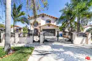 featured image of 458 N Flores St