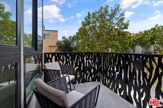 1228 N Sycamore Ave - Photo 7 of 8