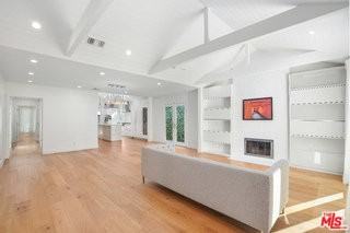 564 N Arden Blvd - Photo 4 of 8